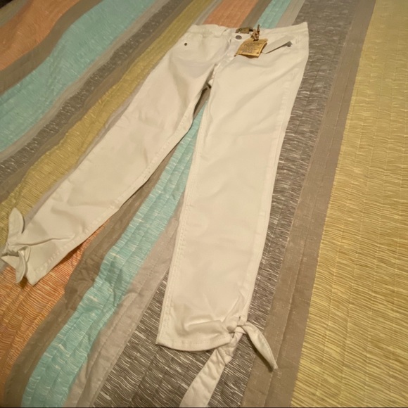 Democracy Denim - Democracy white ankle jeans NWT